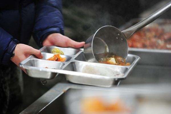 versement nourriture cantine